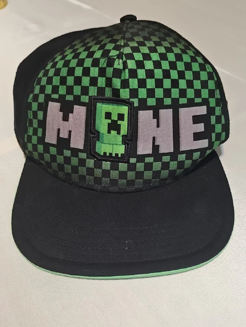 Minecraft bold checkerboard